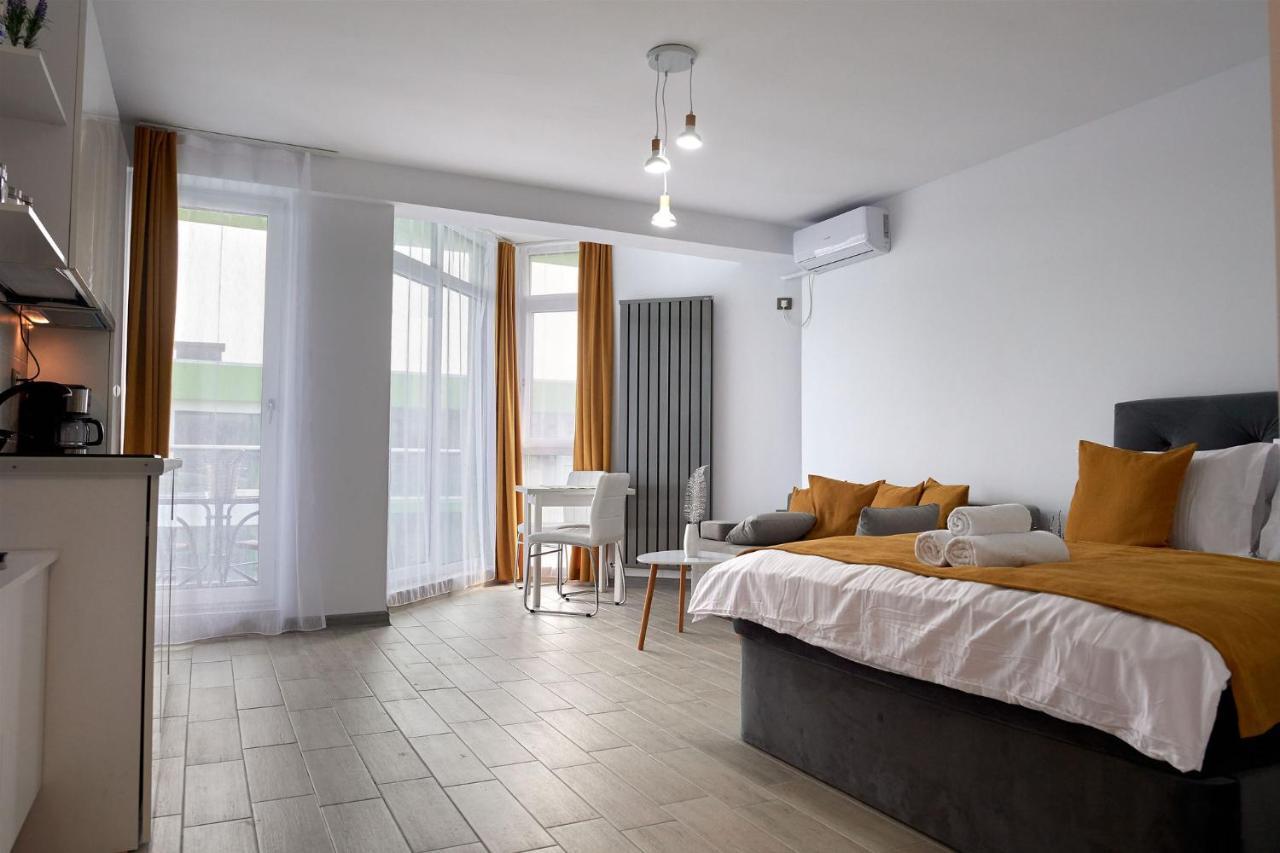 Sunrise King Studio Spa N Pool Beach Resort Navodari Ngoại thất bức ảnh
